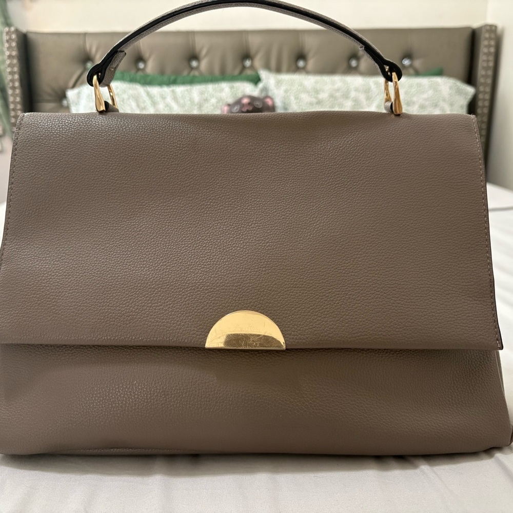 Elegant Taupe Leather Handbag